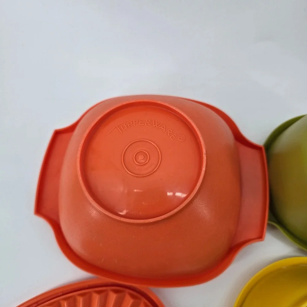 Tupperware Servalier Bowl Set Vintage Sunburst Lids Multicolor 5pc Set